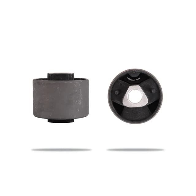 540013 Radius / Brake Reaction Rod or Bushes